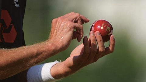 BCCI lifts ban over polishing ball with saliva