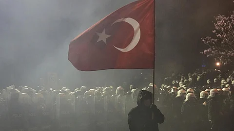 Istanbul mayor's arrest: Protests intensify in Turkey