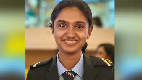 IB officer found dead in railway track thiruvananthapuram