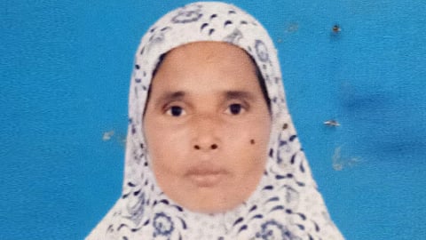 grandmother died while trying to save granddaughter from pond in palakkad