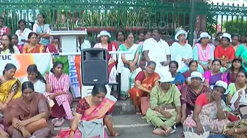 Anganwadi workers call off protest