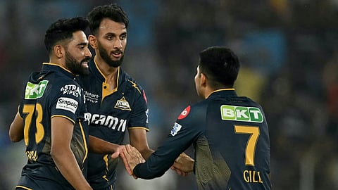 Mohammed Siraj and Shubman Gill congratulate Prasidh Krishna