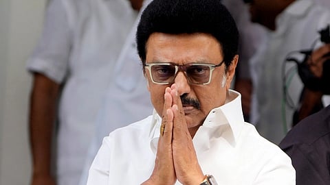 Hindi ban; Tamil Nadu government backs down at the last minute