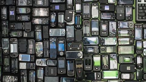 European Union gives burner phones and basic laptops to officials heading to US
