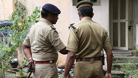 bomb threat to cm pinarayi vijayans office trivandrum