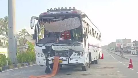 tourist bus hits container lorry accident kumbalam 28 injured