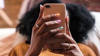 identify and defend mobile phone addiction