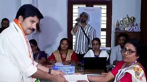 udf candidate aryadan shoukath submitted nomination paper for nilambur by election
