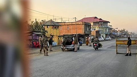 internet services suspended in manipur following clashes