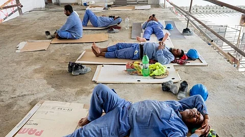 UAE resting time for laborers