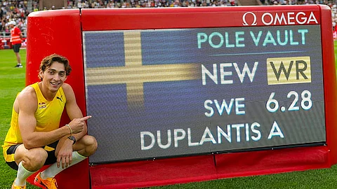 Armand Duplantis breaks pole vault world for 12th time