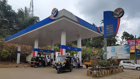 Toilet facilities at petrol pumps on national highways; Court orders 24-hour availability