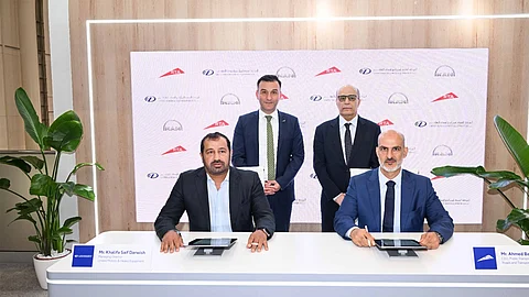 637 more eco-friendly buses to be added to Dubai roads: RTA signs Dh1.1 billion deal