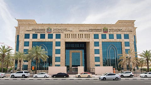 Human Resources imposes millions fine on 1,300 companies for irregularities in operations