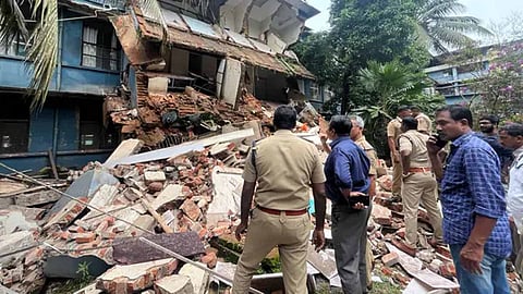 The condition of hospital buildings should be inspected.