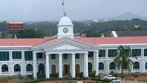 National strike; Secretariat operations paralysed