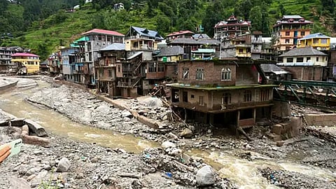 monsoon rain havoc himachal 85 dead delhi red alert