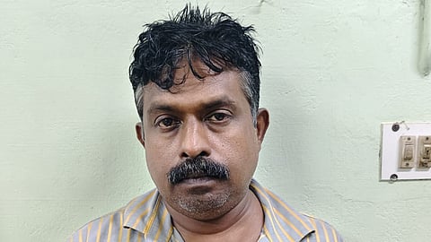 illegal liquor sale, man held