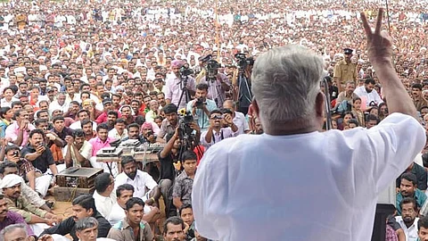 VS achuthanandan RedSalute