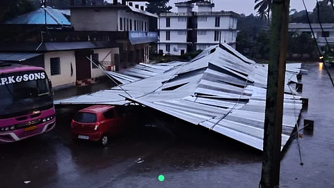 CPI conference tent in Thangalam collapsed due to strong winds