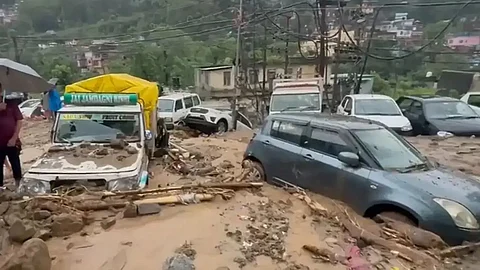 cloudburst struck Mandi district 3 death