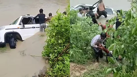 car plunges into canal killed 11 in up gonda
