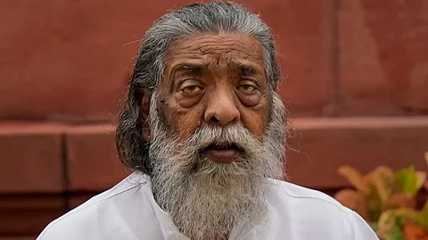 ex jharkhand cm shibu soren hospitalised