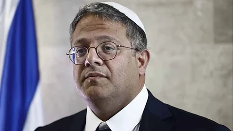 Israeli minister breaks decades-old agreement by praying at Al-Aqsa Mosque in Jerusalem