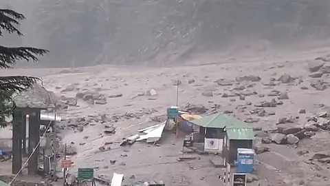 uttarakhand flash flood Around 10 soldiers reported missing