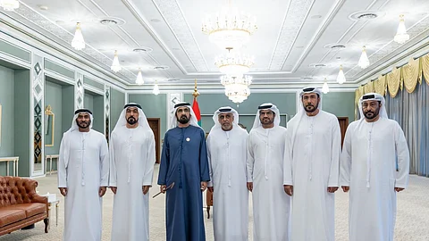 Dubai Ruler meets with former police officers