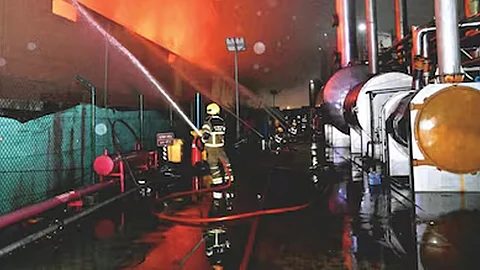 Fire at Sharjah Hamriyah garment warehouse