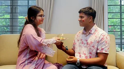 mumbai muslim teen tied rakhi to hindu donor With Transplanted Hand