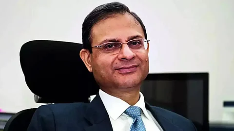 RBI Governor over bank account minimum balance