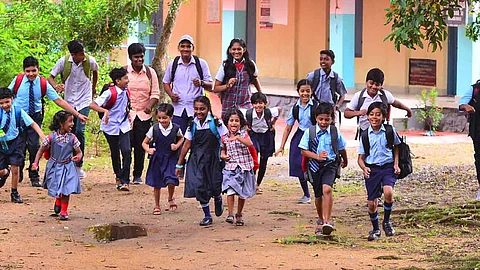 kerala school uniforms not required celebration days