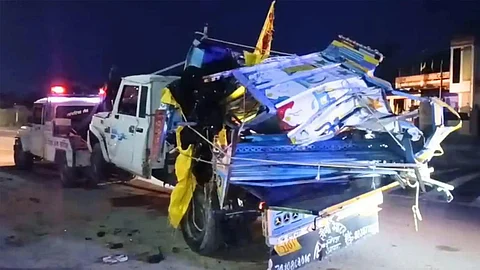 Including 7 Children 11 Killed in rajasthan dausa highway accident