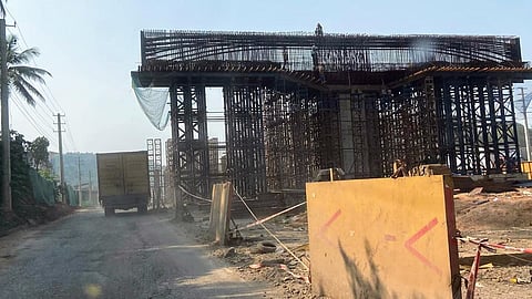 ദേശീയപാത നിർമാണം വേഗത്തിൽ പൂർത്തിയാക്കാൻ നിർദേശം | Kerala NH construction