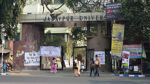 female student of Jadavpur university found dead