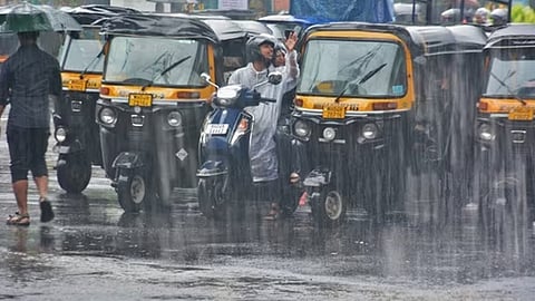 Mumbai on red alert IMD predicts heavy rain for city