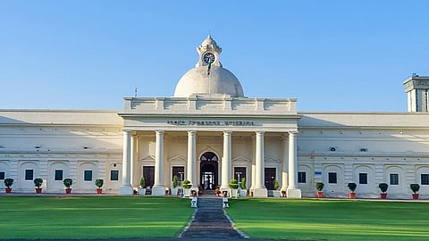 IIT Roorkee Warns Against False Information on spread social media