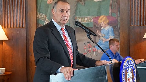 Missouri Governor Mike Kehoe signs US House map law