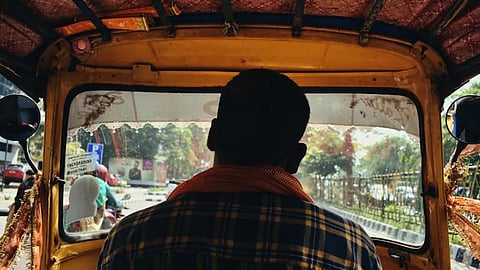 Auto driver monthly income four lakhs viral post