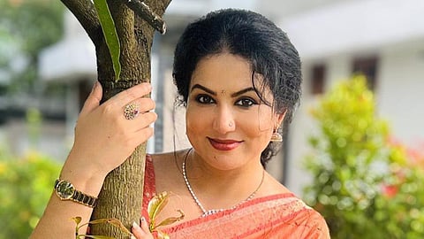 നടി ഷീലു എബ്രഹാം സംരംഭക വസ്ത്ര വ്യാപാര രംഗത്തേക്ക്