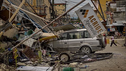 2 dead as magnitude 7.5 earthquake jolts Philippines
