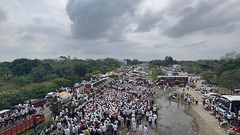 Farmers' strike again in Maharashtra; Nagpur-Hyderabad national highway blocked