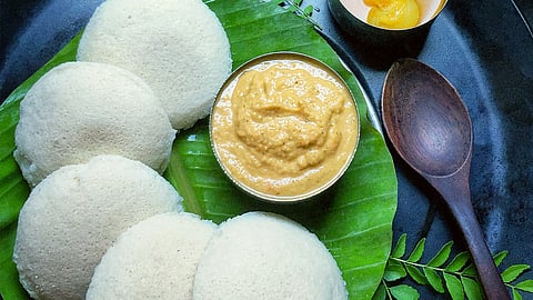 easy idly hack, 10 minuets, without soaking rice