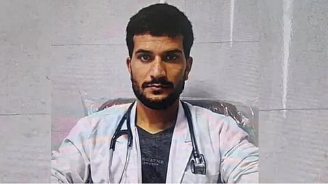 delhi red fort blast case; accused umar nabi isi link report