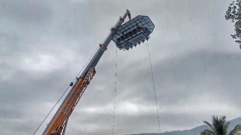 tourist trapped sky dining in idukki