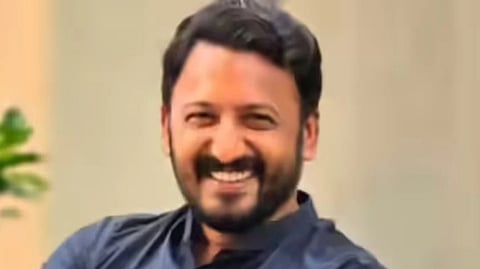 നഗ്ന ദൃശ്യങ്ങള് മൊബൈലില് പകര്ത്തി ഭീഷണിപ്പെടുത്തിയെന്ന് പരാതി