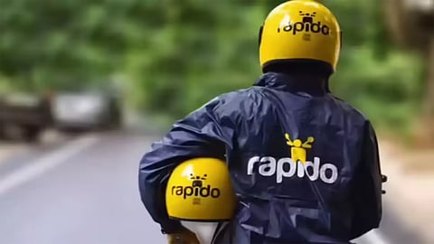 ബൈക്ക് ടാക്സി ഡ്രൈവറുടെ അക്കൗണ്ടിൽ 331 കോടി | 331 cr in bike taxi driver's account