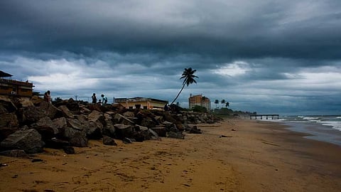 youth deadbody found kozhikode beach